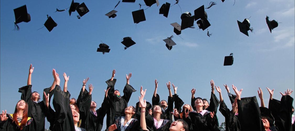 Estudios universitarios en Estados Unidos vs. España. ¡Dos realidades!