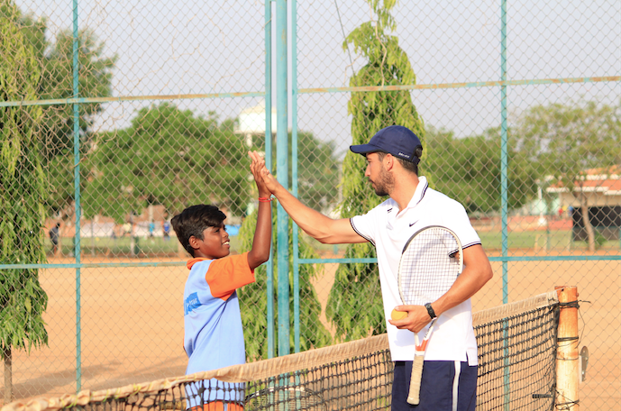 Una vida mejor, a través del tenis