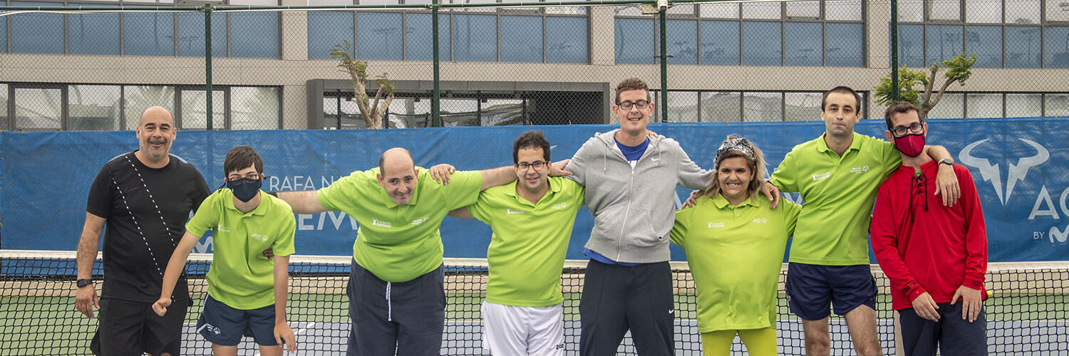 Más que tenis, como su propio nombre indica