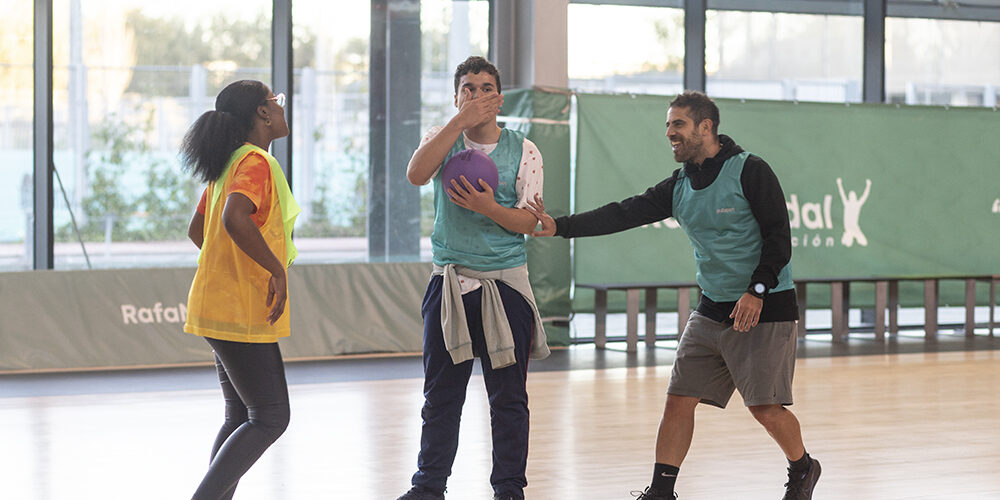 Colpbol, el Juego Cooperativo e Inclusivo que practicamos en los Centros Fundación Rafa Nadal