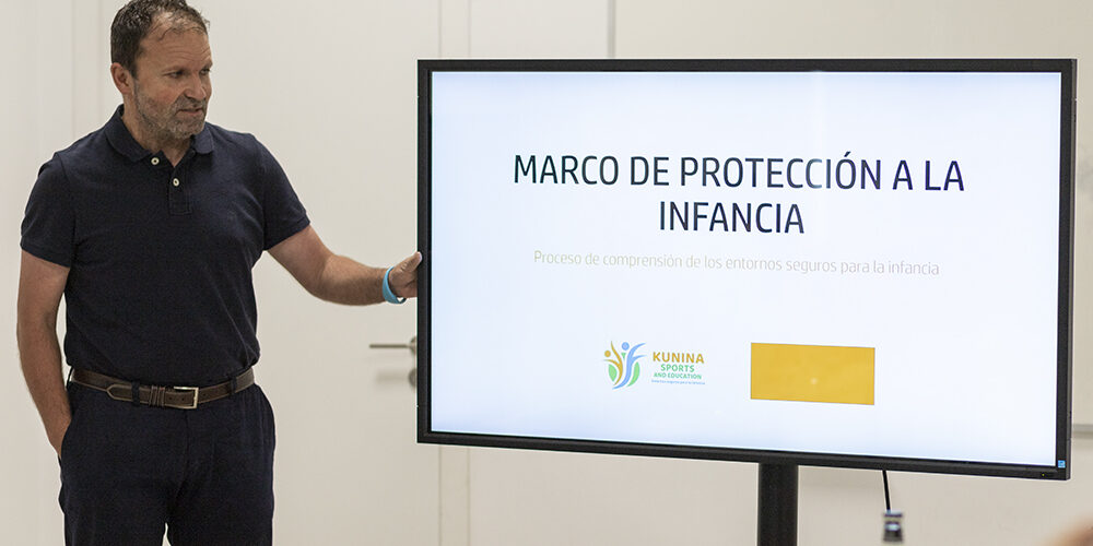 EL ÓRGANO DE GOBIERNO DE LA FUNDACIÓN RAFA NADAL PARTICIPA EN LA FORMACIÓN SOBRE LA LOPIVI Y LOS DERECHOS DE LA INFANCIA