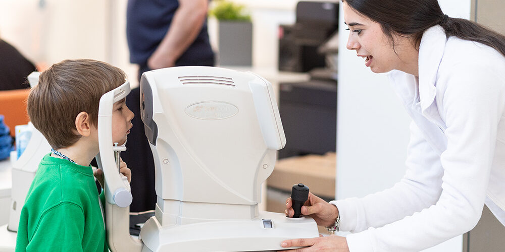 La Fundación Rafa Nadal y Clínica Baviera renuevan su compromiso con la salud visual infantil