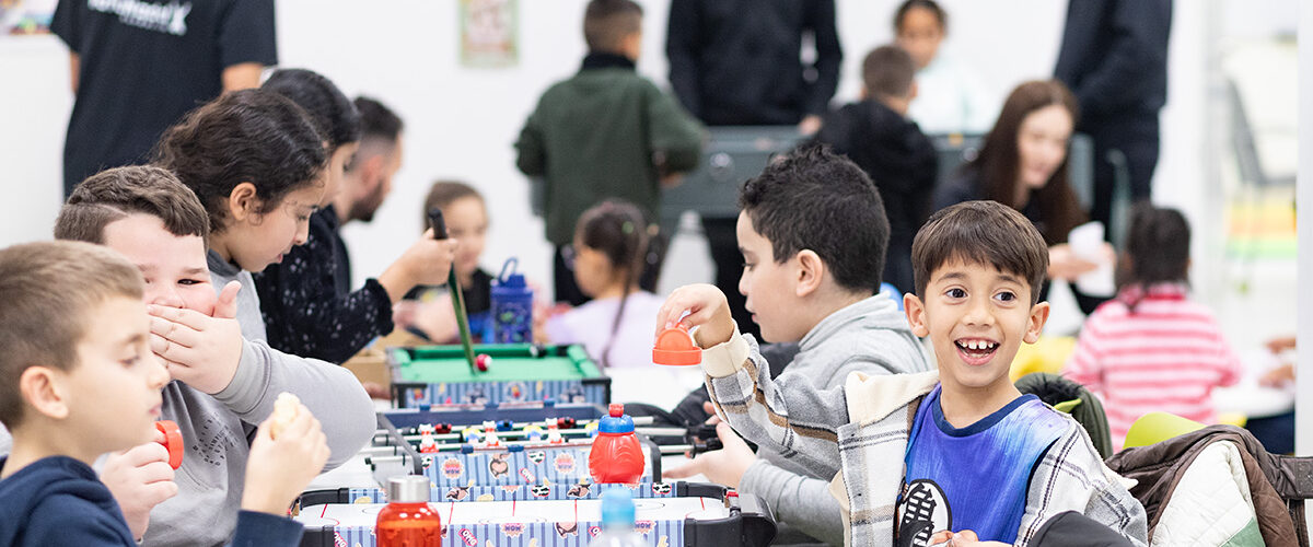 La Escuela Especial de Fallas: tradición, deporte y comunidad en el Centro Fundación Rafa Nadal de Valencia