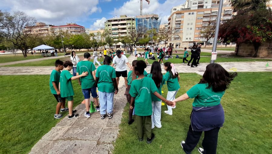 El Centro Fundación Rafa Nadal de Palma participa en la Fira d’Entitats del barrio de Nou Llevant – La Soledad impulsando la multiculturalidad a través del juego
