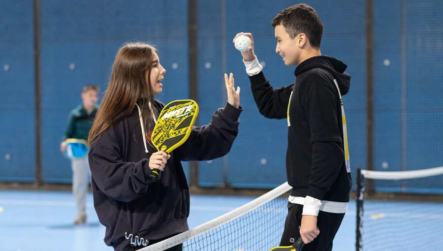 El Centro Fundación Rafa Nadal de Valencia participa en la VII Semana Deportiva de Nazaret acercando el pickleball a más de 500 escolares